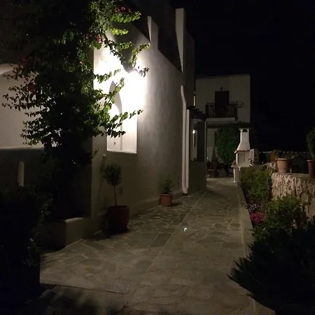 Aiolos Aparthotel