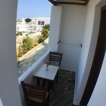 Aiolos Aparthotel *