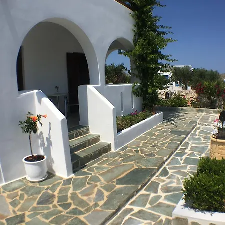 Aiolos Aparthotel *