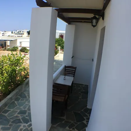 Aiolos Aparthotel *