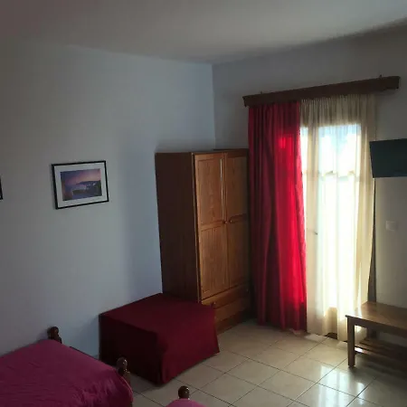 Aiolos Aparthotel Naoussa